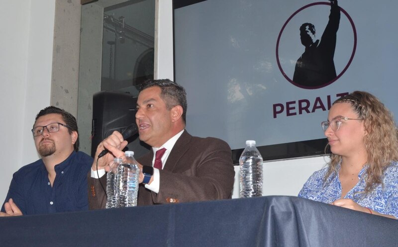 Conferencia de prensa del partido político PERAL