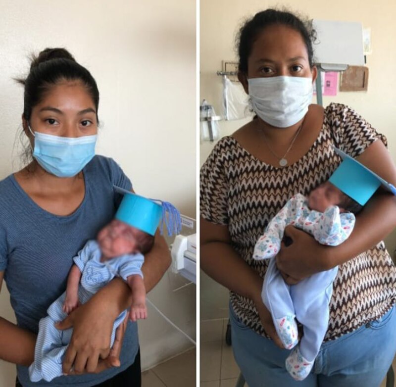 Madre e hijo se gradúan juntos del hospital