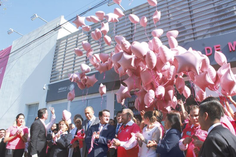 Inauguración de la nueva clínica de salud para mujeres