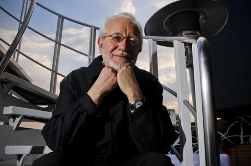 El escritor Mario Vargas Llosa