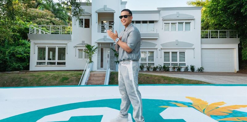 ¡Daddy Yankee estrena su nueva mansión en Dorado, Puerto Rico!
