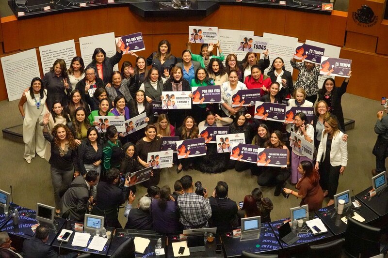 Se llevó acabo la sesión ordinaria de la Cámara de Senadores en donde se discutió la igualdad sustantiva, perspectiva de género, derechos de las mujeres a una vida libre de violencia y erradicación de la brecha salarial.