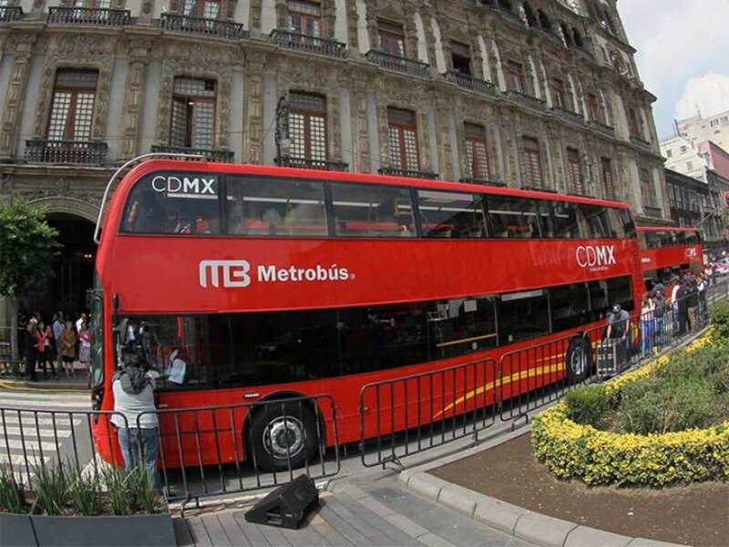 Nuevo autobús de dos pisos en la Ciudad de México