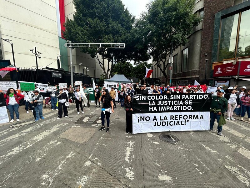 Title: Protesta contra la reforma judicial en México