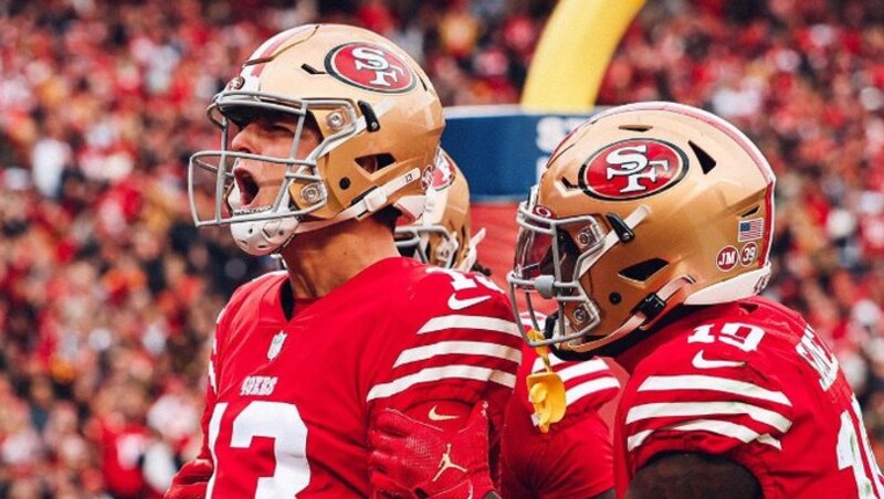 Los 49ers de San Francisco celebran su victoria sobre los Packers de Green Bay