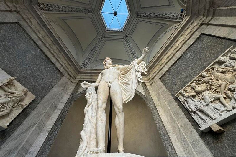 Estatua de Apolo