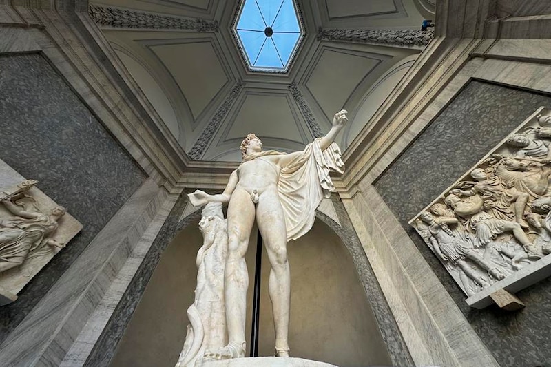 Estatua de Apolo