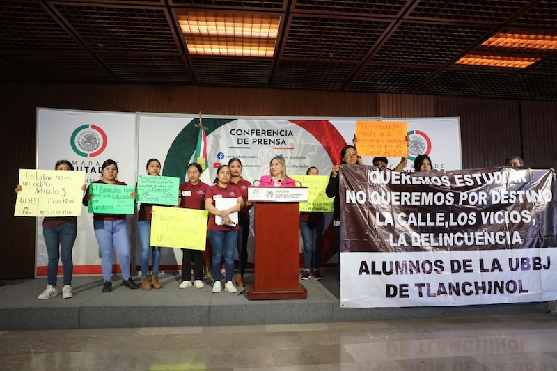 Title: Estudiantes de la UBBJ exigen derecho a la educación