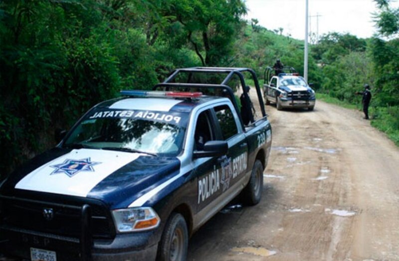 Policía Estatal en operativo en la sierra de Guerrero