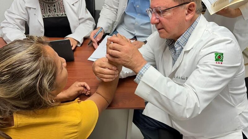 Especialistas del Instituto Nacional de Rehabilitación “Luis Guillermo Ibarra Ibarra” (INRLGII) realizaron 60 cirugías de alta especialidad en manos, en Campeche, como parte del Programa de Cirugías Extramuros