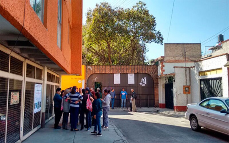 Vecinos se reúnen para discutir la seguridad en su comunidad