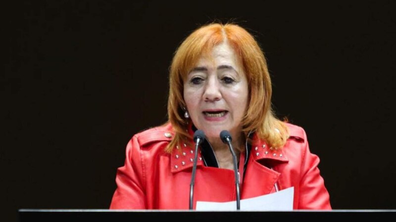 La presidenta del Congreso, María del Carmen Alva, durante una sesión del pleno.