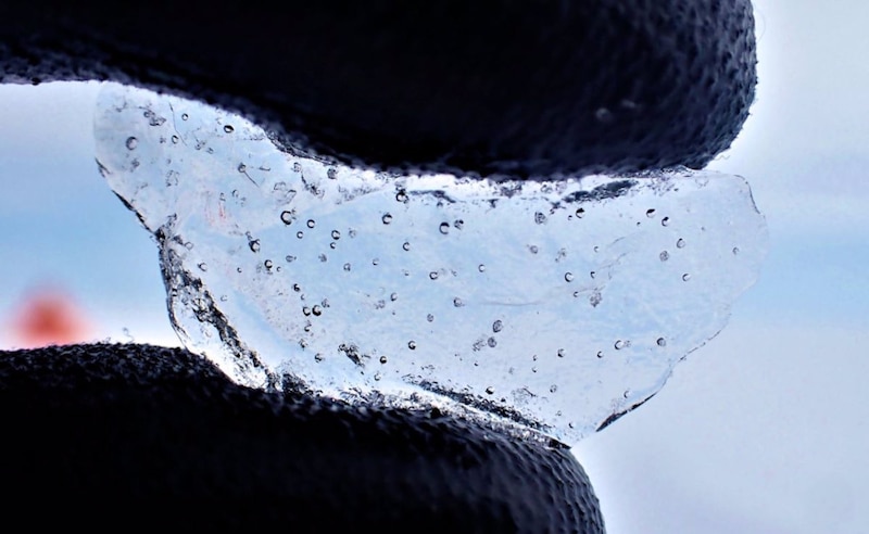 Primer plano de un carámbano de hielo