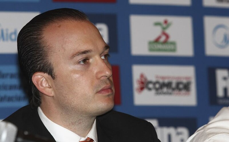 El presidente de la FIFA, Gianni Infantino, habla en una conferencia de prensa.