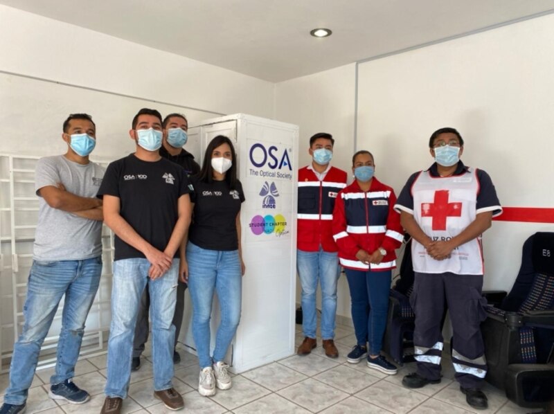Estudiantes de la OSA donan equipo a la Cruz Roja