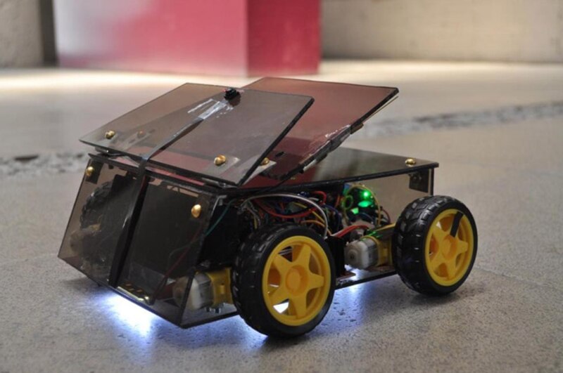 Robot autónomo sigue línea negra