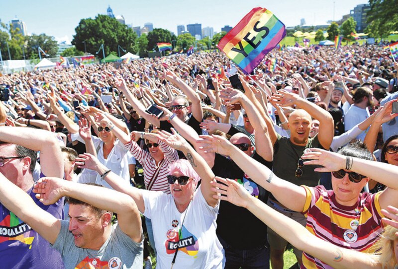 Multitudes en el Orgullo Gay de Sídney