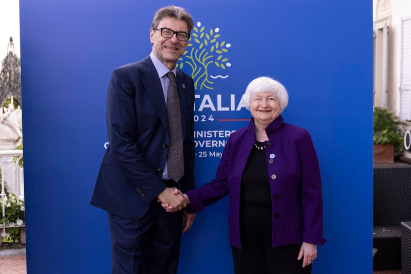 Janet Yellen se reúne con el ministro de Economía italiano, Daniele Franco