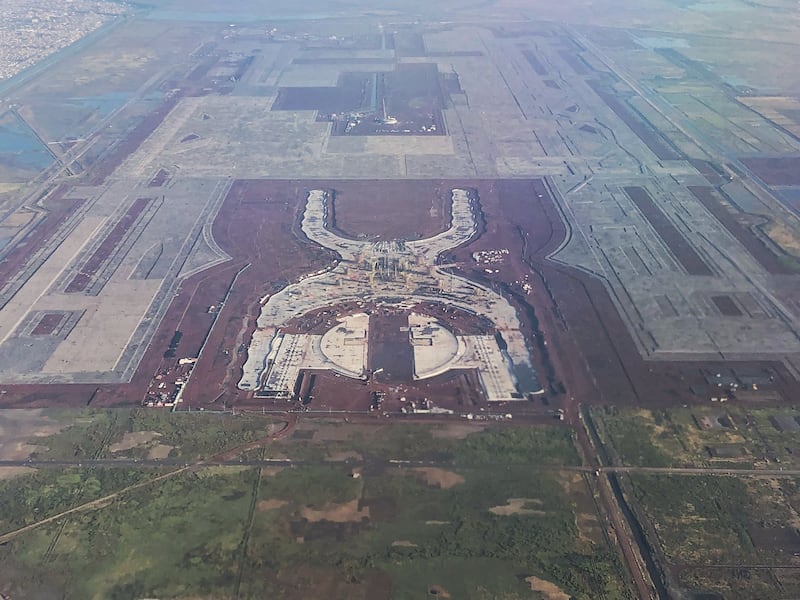 Vista aérea de la construcción del Nuevo Aeropuerto Internacional de México