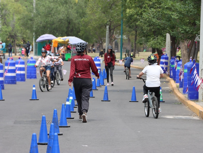 Biciescuela en el parque