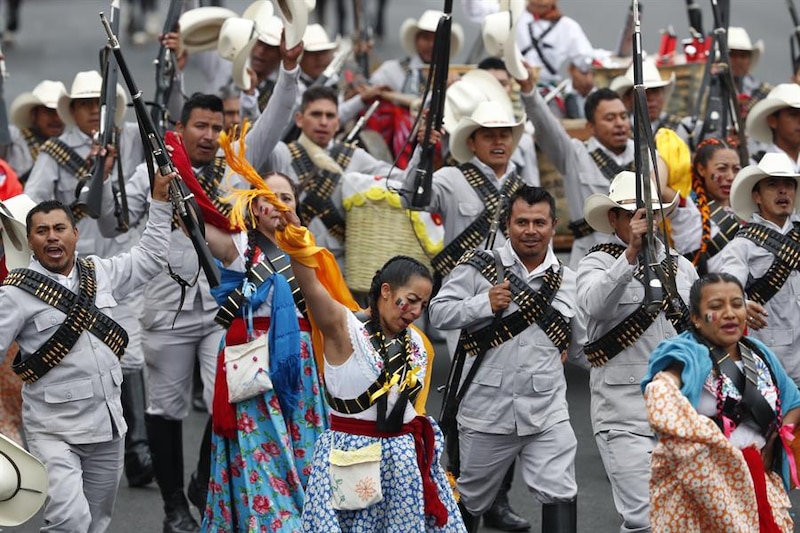 Desfile militar en México