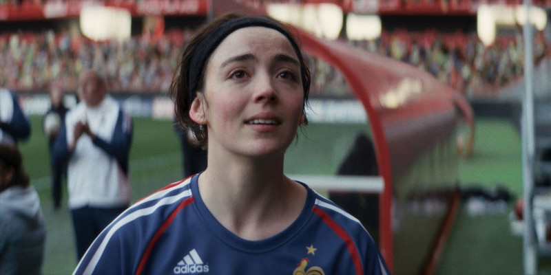 La futbolista española, Aitana Bonmatí, celebra un gol.