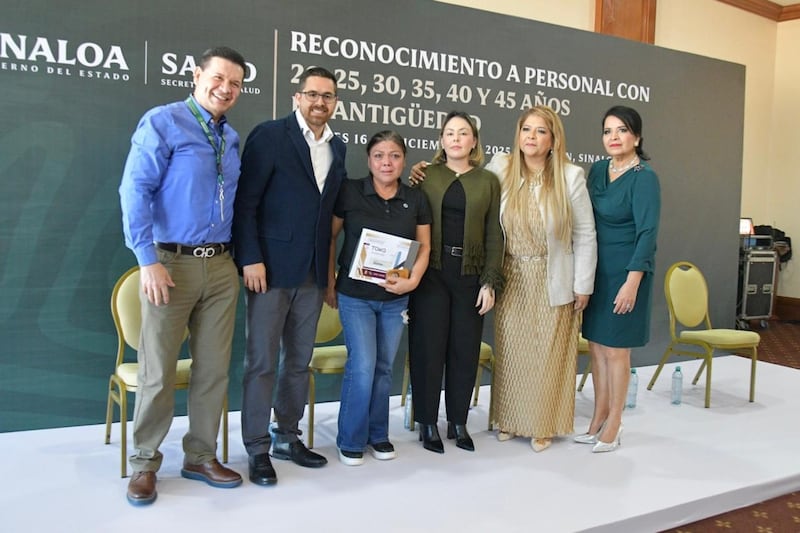 Reconocimiento al personal de salud en Sinaloa
