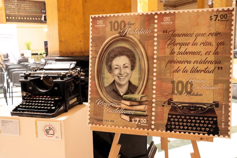 Estampilla conmemorativa por el centenario de Rosario Castellanos