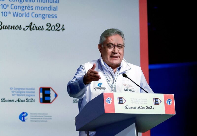 Presidente de México clausura el 10º Congreso Mundial de Educación