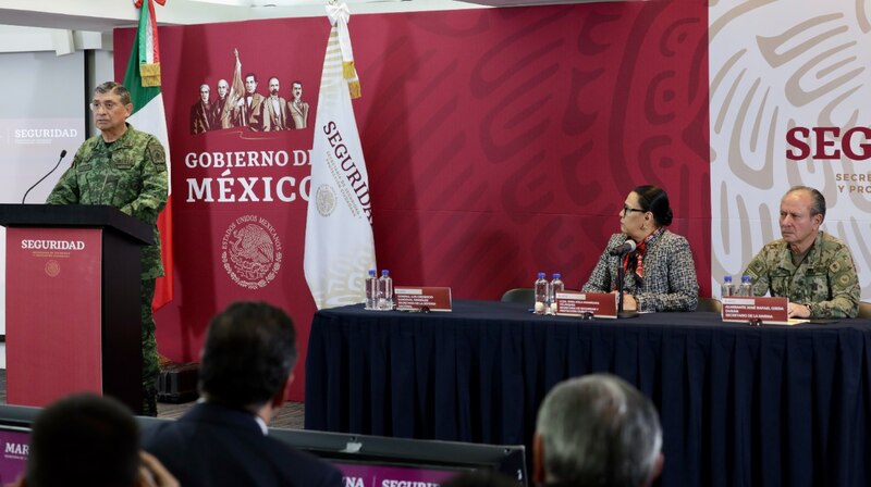 El Presidente de México, Andrés Manuel López Obrador, encabeza la ceremonia de graduación de la Guardia Nacional.