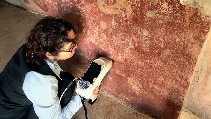 Restauración de una pintura mural