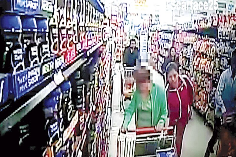 Robo en supermercado