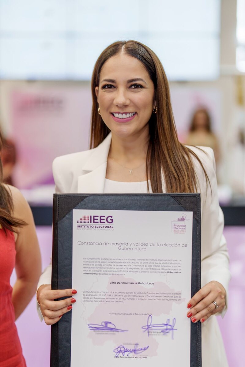 Libia Dennise García Muñoz Ledo recibe constancia de mayoría y validez de la elección de Gubernatura