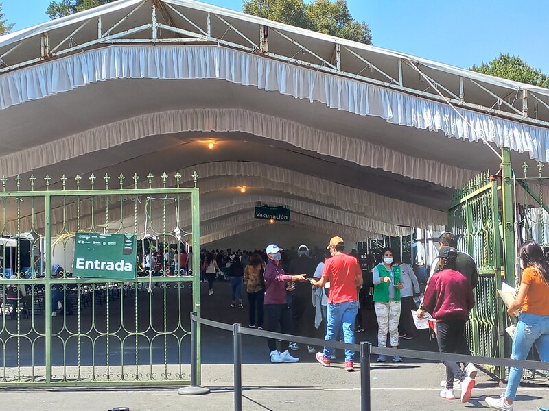 Jornada de vacunación contra el COVID-19 en México