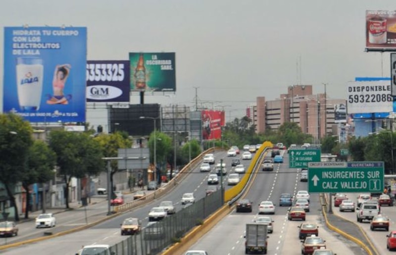 Anuncios espectaculares en la Ciudad de México