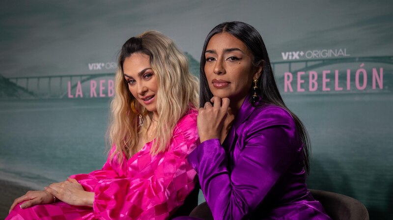 Ana de Armas y Adria Arjona juntas en la premier de 'La rebelión'