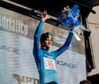 Isaac del Toro recupera la Maglia Azzurra de líder en la Tirreno Adriático