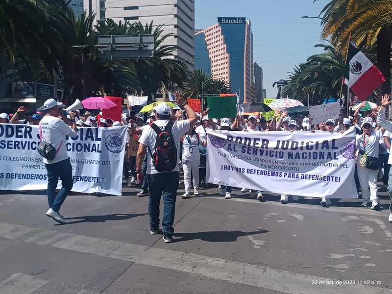 Marcha en defensa del poder judicial en México