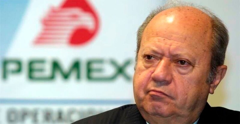 El director de Pemex, Octavio Romero Oropeza, comparece ante el Senado de la República.