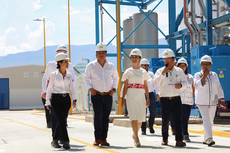 Claudia Sheinbaum durante la inauguración de una planta de energía en San Luis Potosí