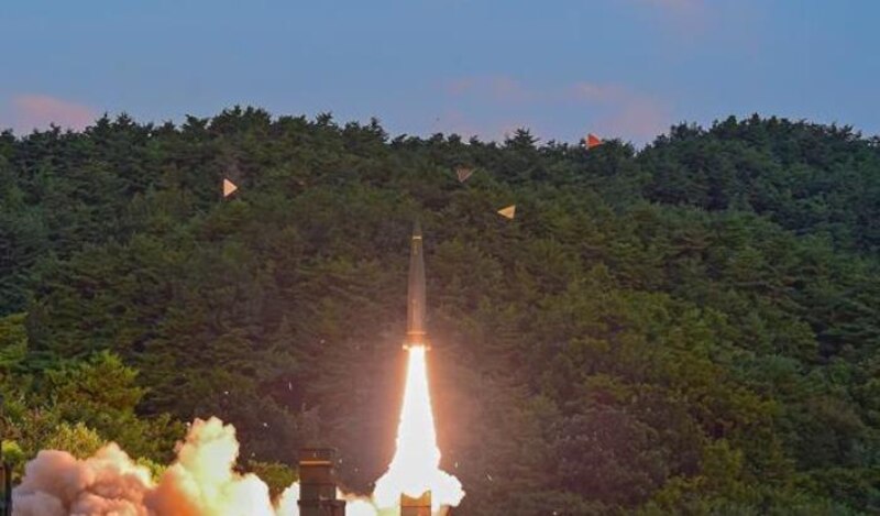 Corea del Norte lanza un misil balístico
