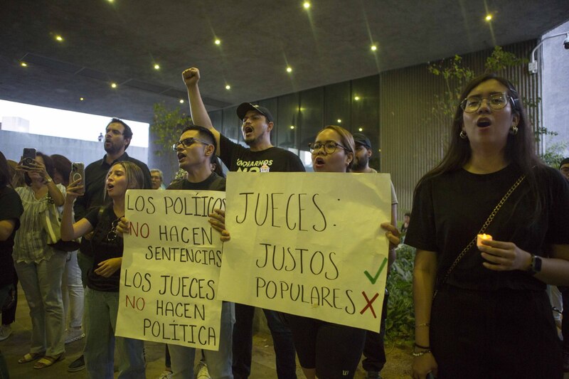 Protesta contra la corrupción de los jueces en México