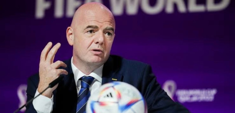 Gianni Infantino, presidente de la FIFA, habla en una conferencia de prensa