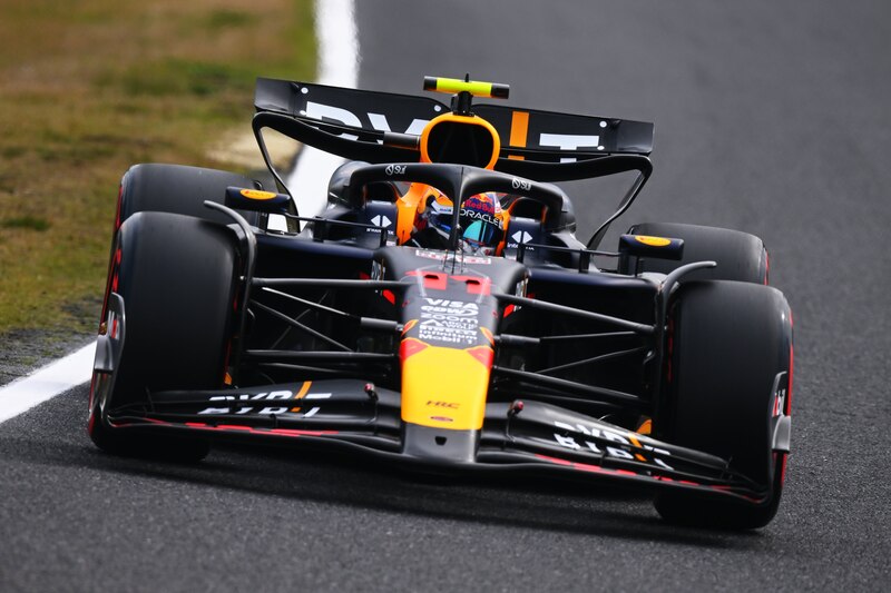 Max Verstappen, de Red Bull, lidera el Gran Premio de Japón de 2022.