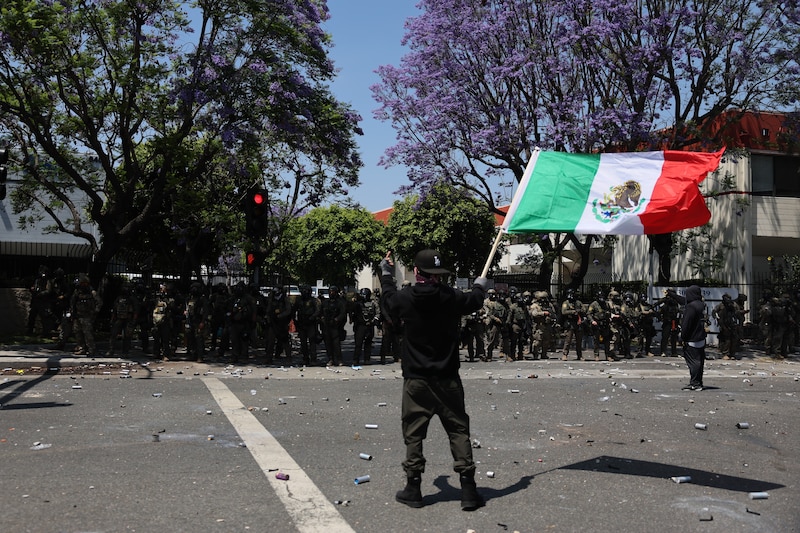 bandera-mexicana-2025