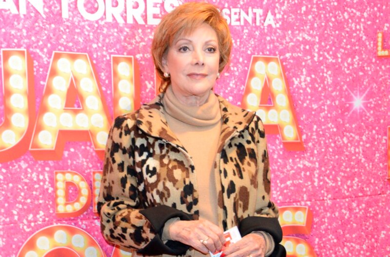 La actriz Silvia Pinal en la alfombra roja
