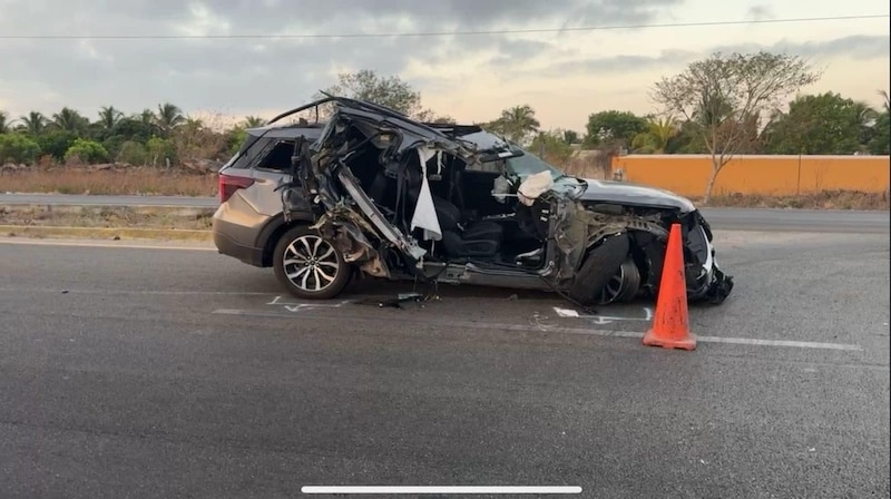 Accidente de coche en la carretera