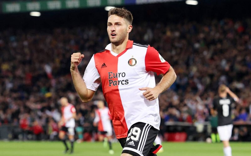 El jugador del Feyenoord, Steven Berghuis, celebra un gol