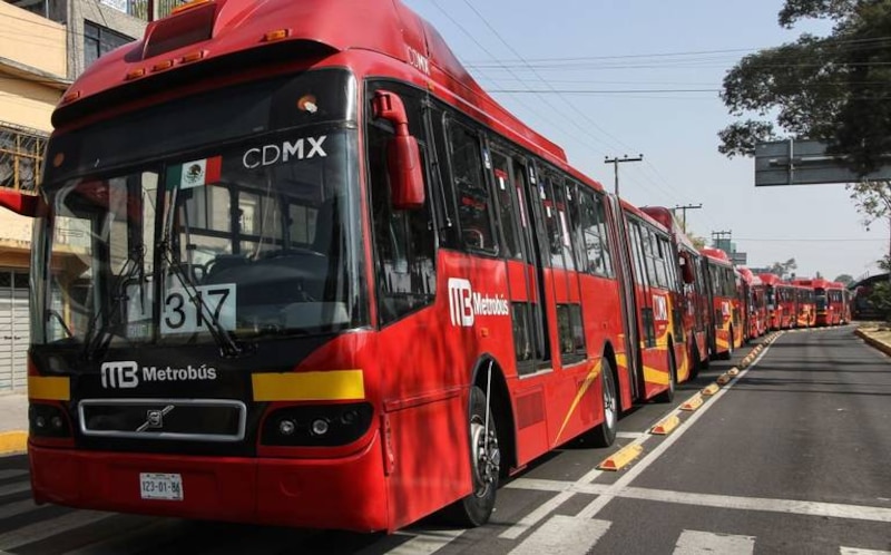 Autobuses articulados de la Ciudad de México