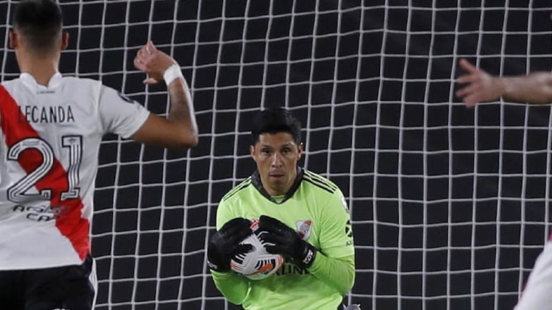 El arquero de River, Franco Armani,扑住点球